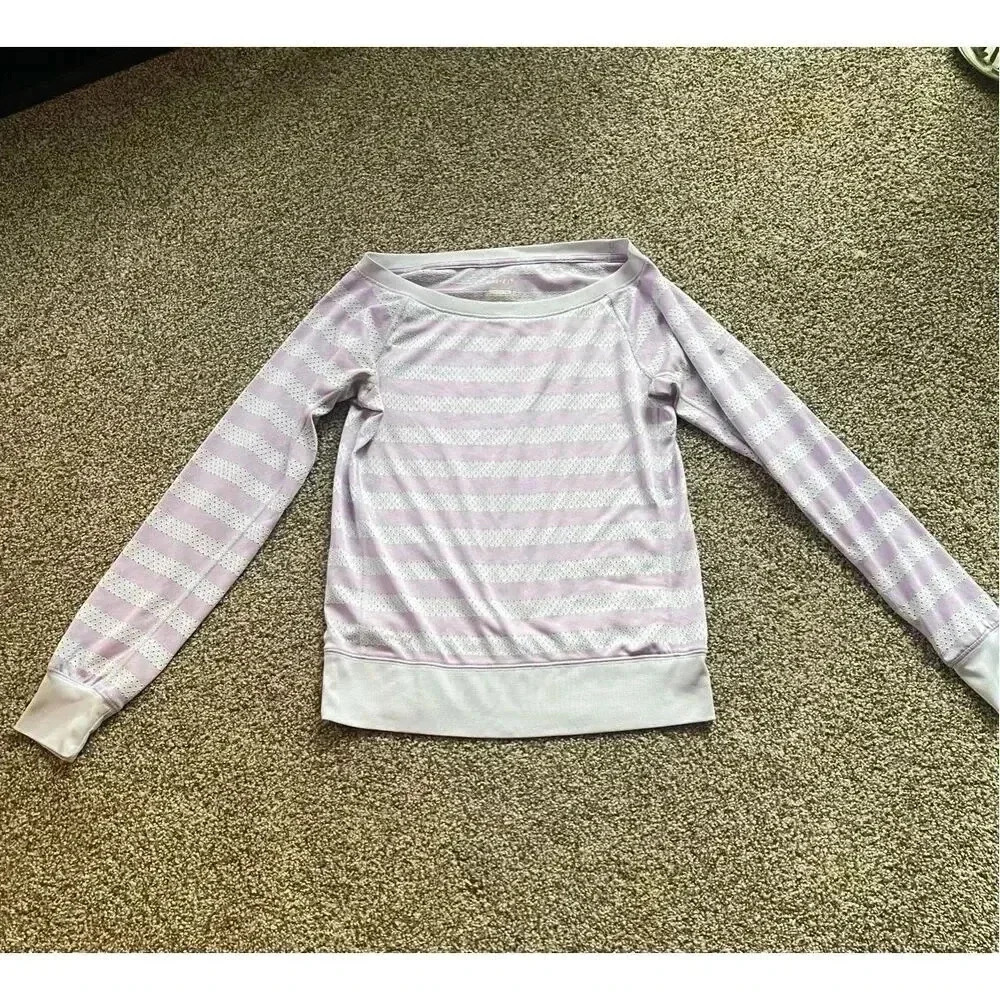Nike Women's XS Purple Long Sleeve Dri-Fit Workout Shirt